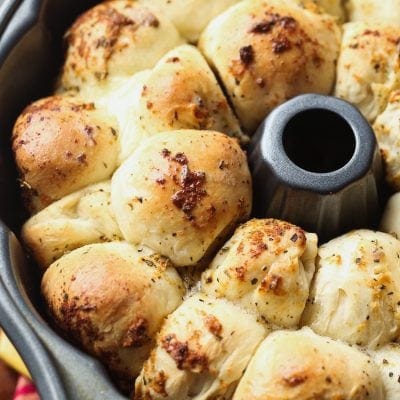 Image of cheesy garlic bread rolls